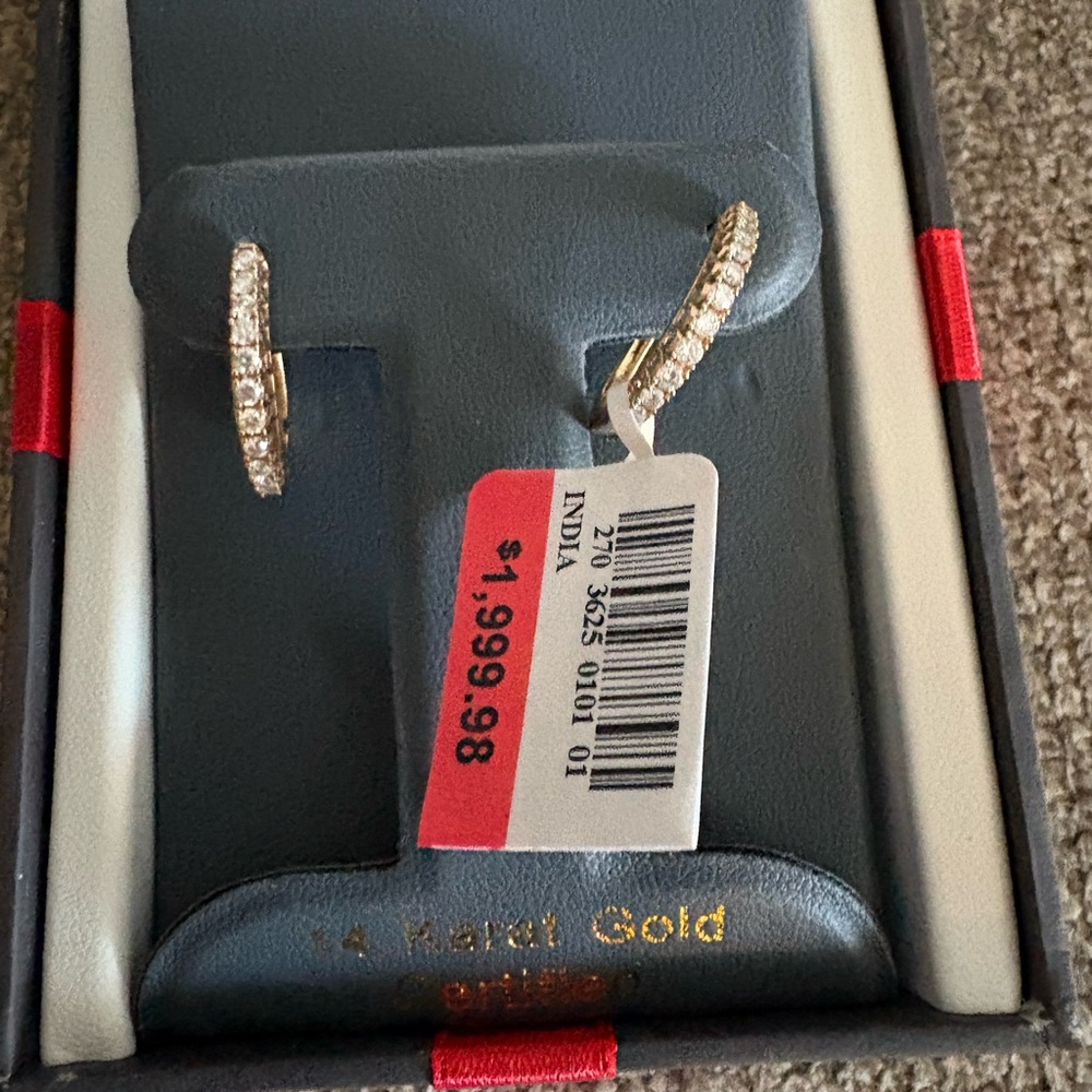 🔥❤️🎊14kt Gold & Diamond Earrings 😍🔥❤️